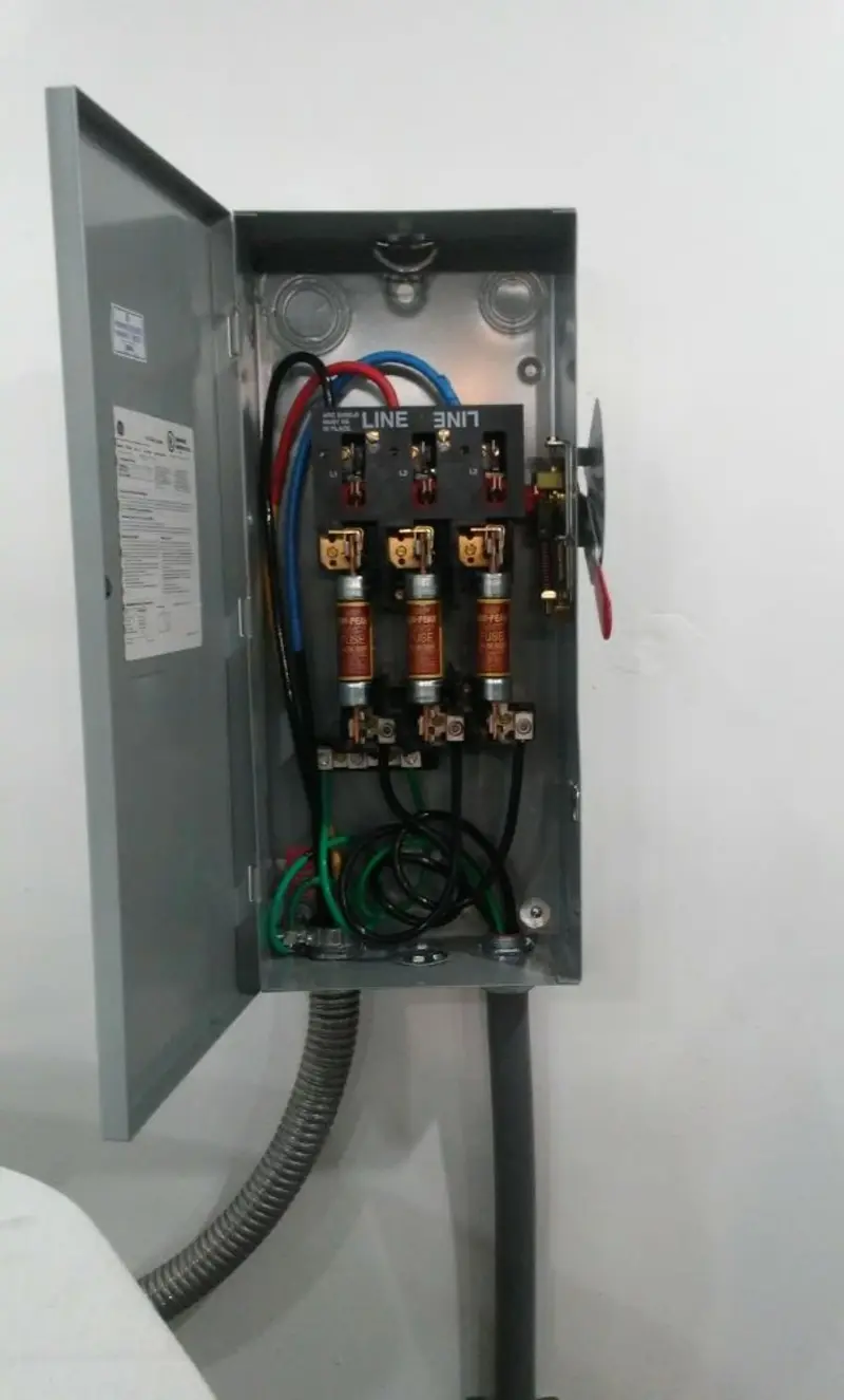Three-phase disconnect switch installed for Smoke Detector Installation in Rancho Santa Margarita